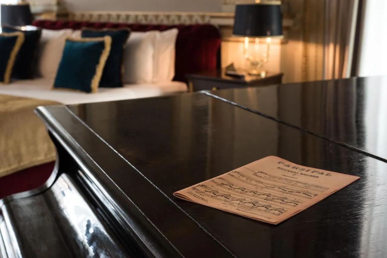 Grand Hotel Et Des Palmes Palermo 5*,