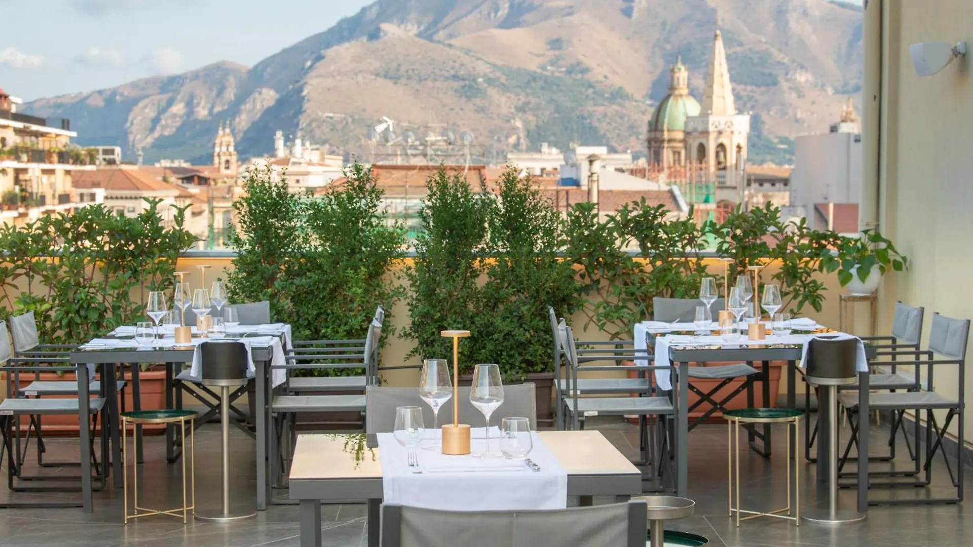 *****  Grand Hotel Et Des Palmes Palermo Italy