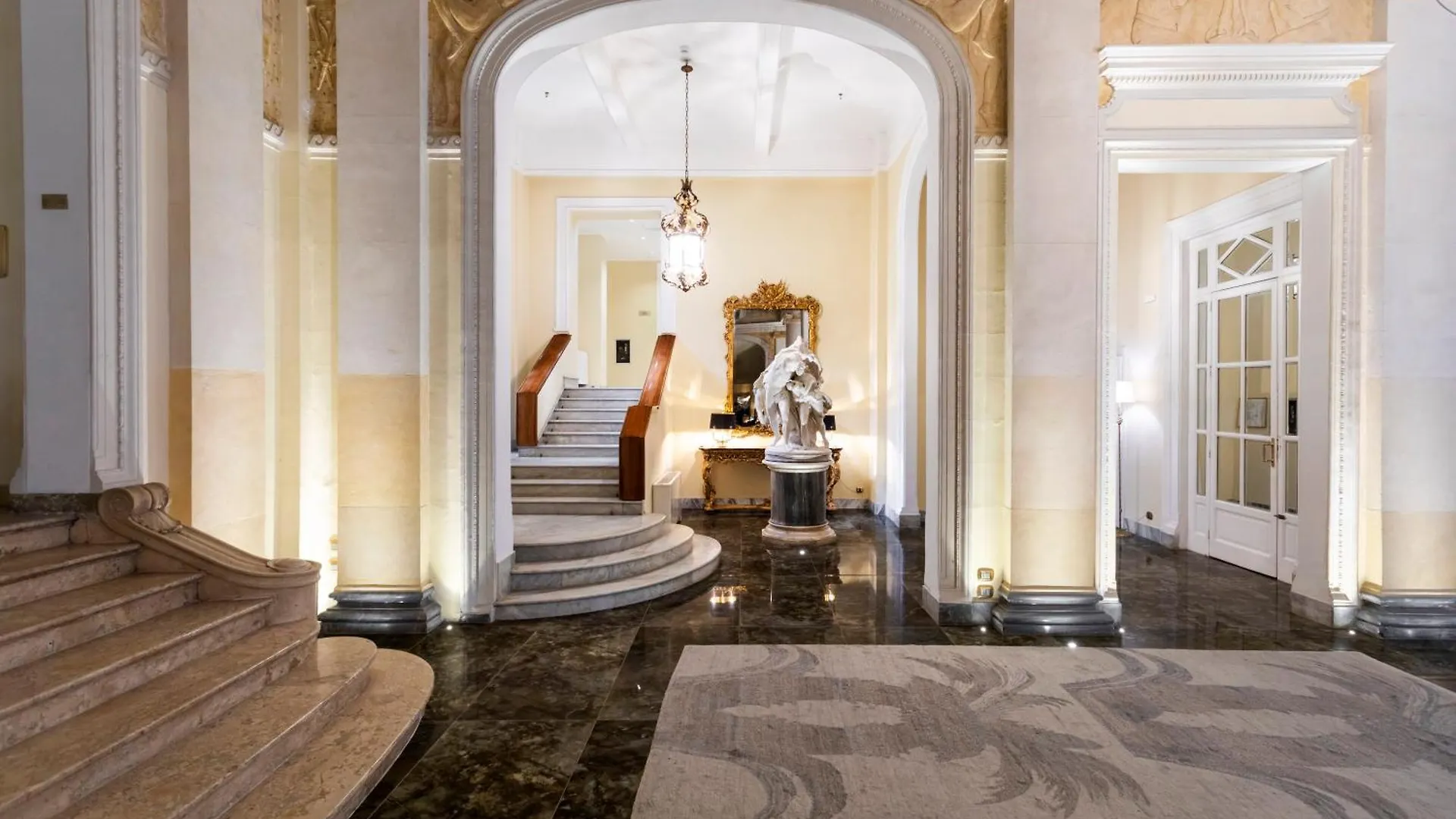*****  Grand Hotel Et Des Palmes Palermo Italië