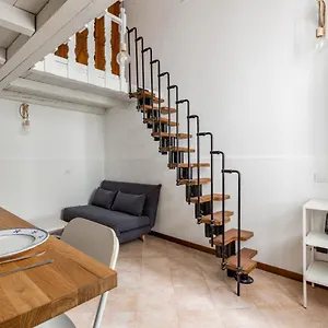 https://new-studio-apt-700m-from-corso-lodi.it-lombardy.com