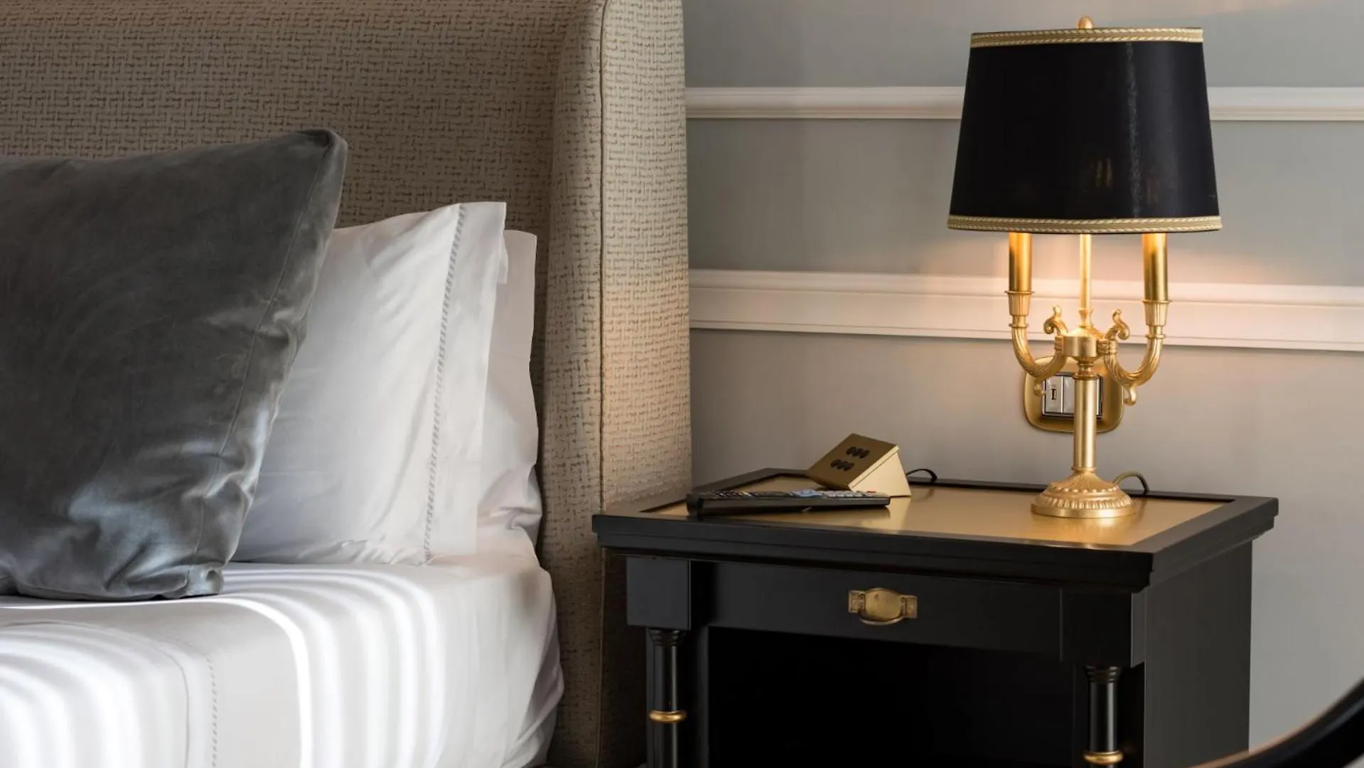 Grand Hotel Et Des Palmes Palermo 5*,